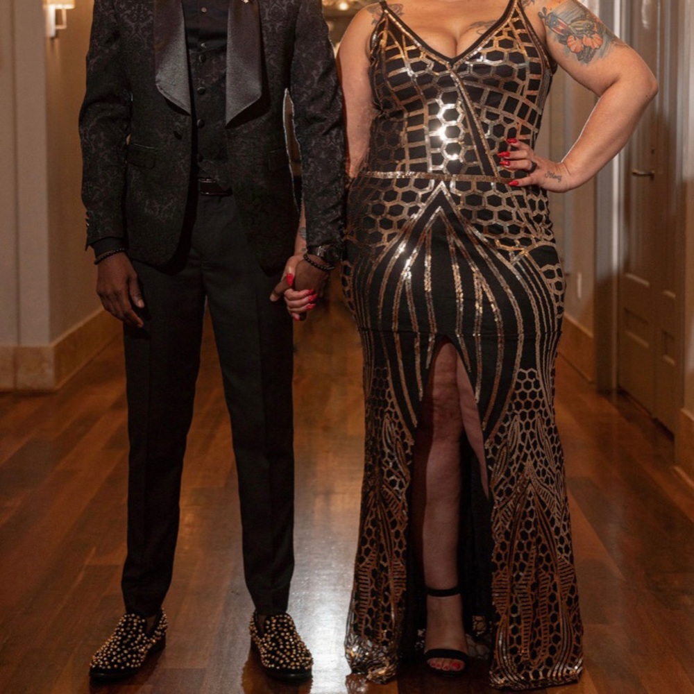 Gold and blk sequins front slit gown with stretch